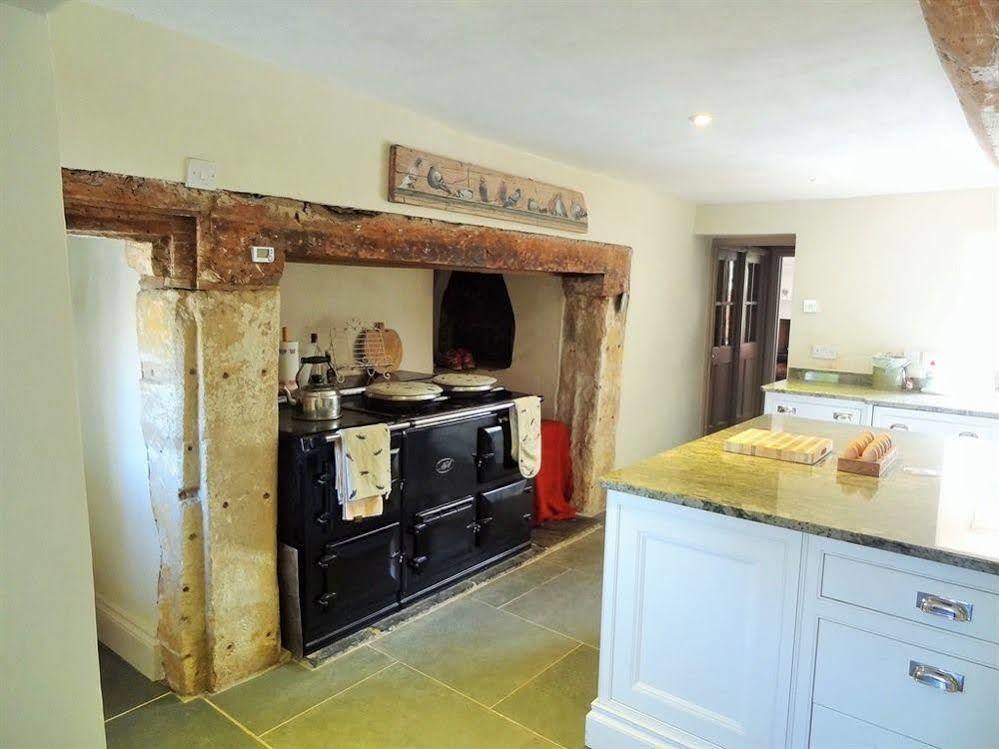 Huxham Farmhouse Bed & Breakfast East Pennard Eksteriør bilde