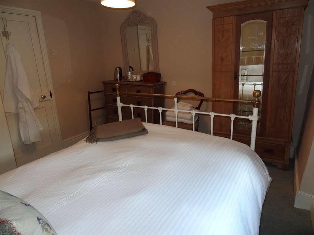 Huxham Farmhouse Bed & Breakfast East Pennard Eksteriør bilde