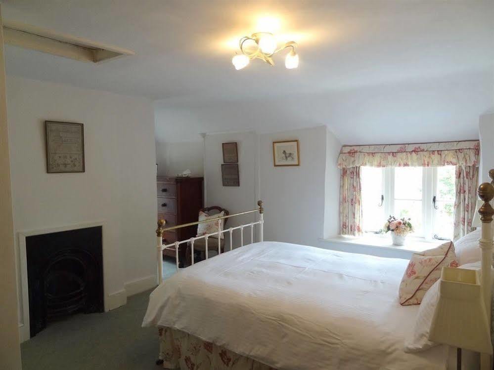 Huxham Farmhouse Bed & Breakfast East Pennard Eksteriør bilde